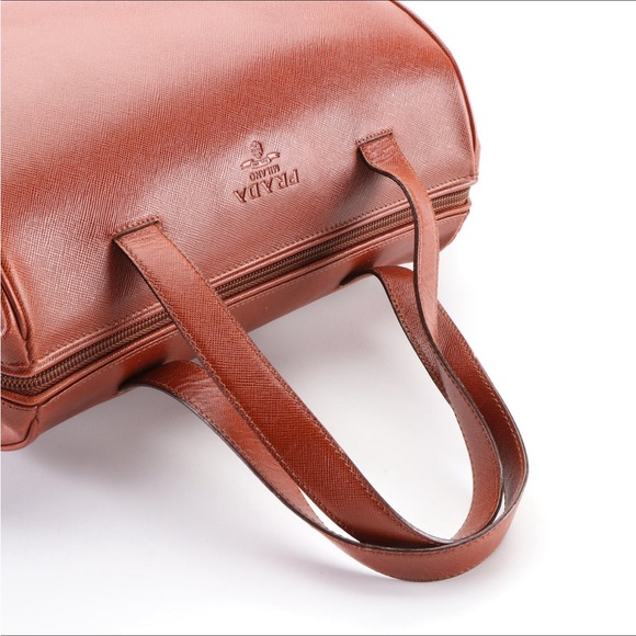 Vintage Prada Handbag in Brown Saffiano Leather - Picture 7 of 17